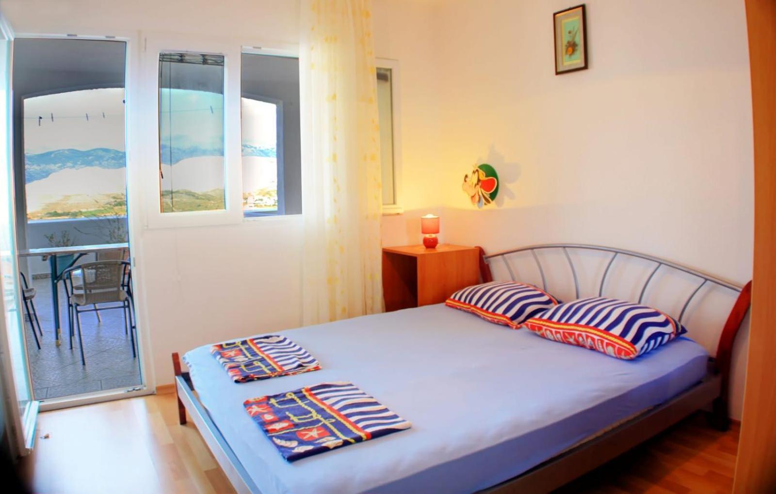 Apartmani Filip Pag Town Exteriör bild