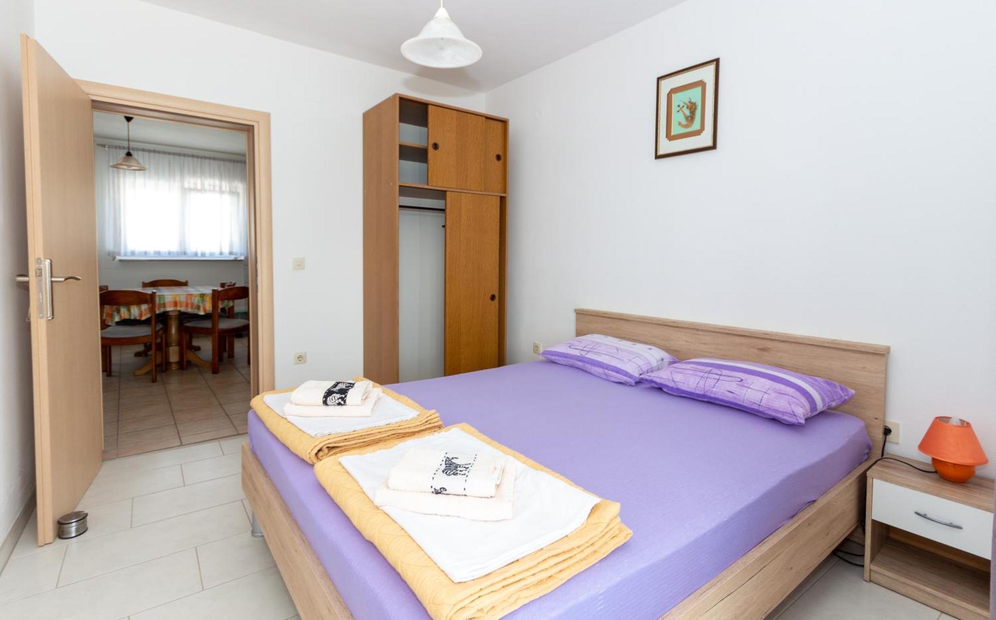 Apartmani Filip Pag Town Exteriör bild